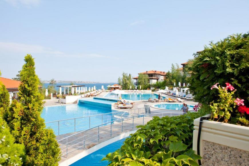 Santa Marina Apartaments- Karina 1 Sozopol Exterior photo